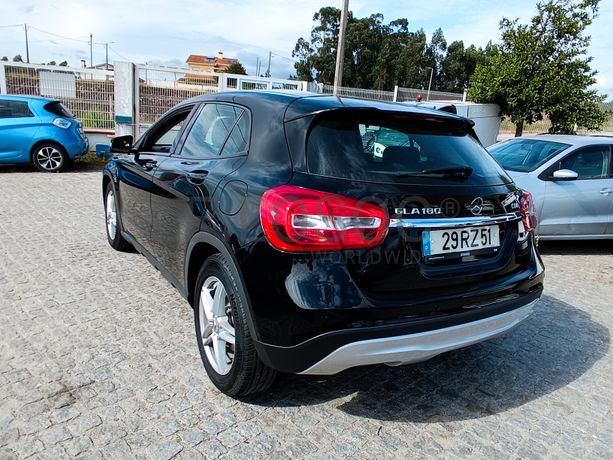 Mercedes-Benz GLA 180 CDI · Ano 2015