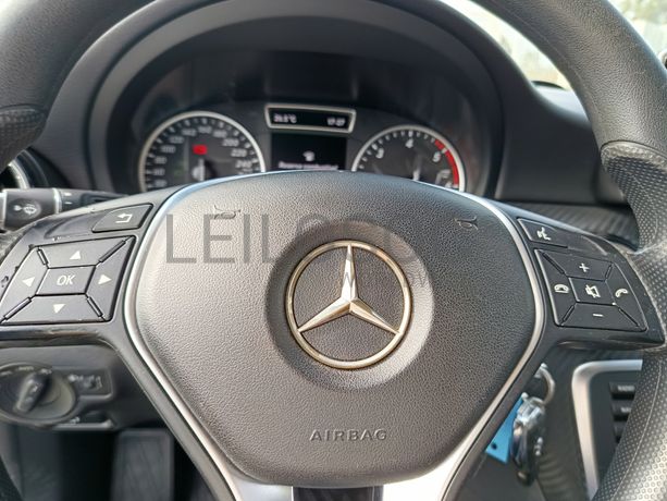Mercedes-Benz GLA 180 CDI · Ano 2015
