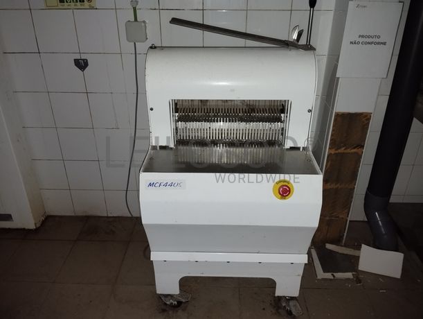 Máquina de cortar pão