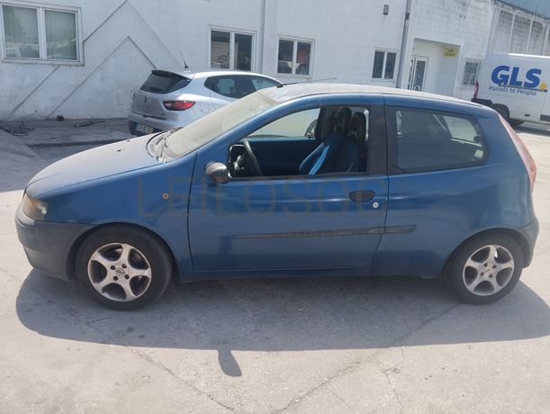 Fiat Punto 1.9 · Ano 2000