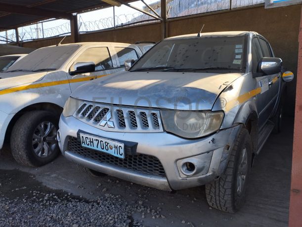 MITSUBISHI TRITON 3.2 GLS D/C - 2013