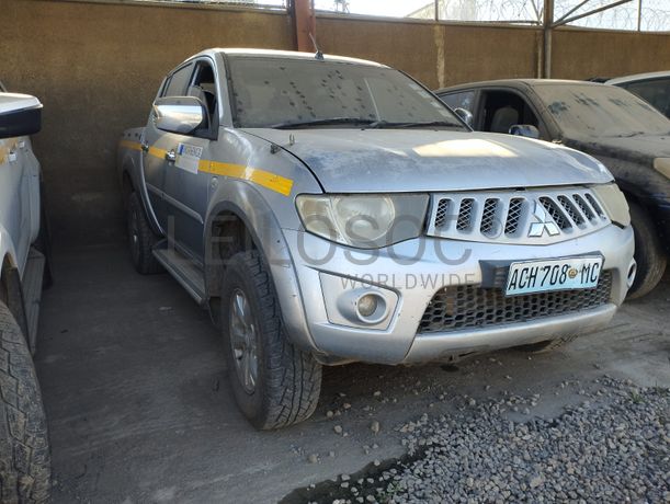 MITSUBISHI TRITON 3.2 GLS D/C - 2013