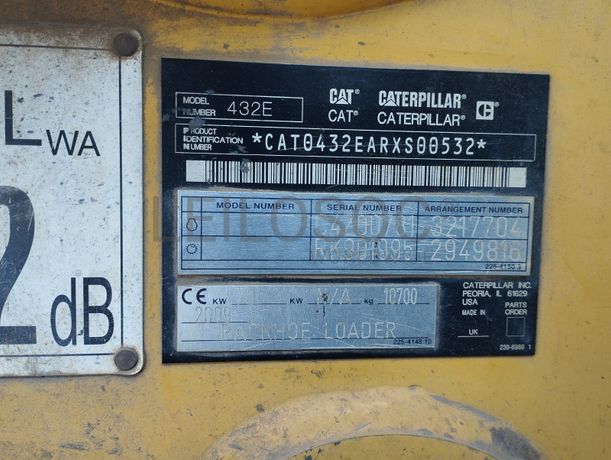 Conjunto Industrial de Pá e Retro de Pneus 432 E - 2009
