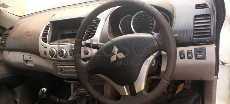 MITSUBISHI TRITON 3,2 GLS D/C - 2013
