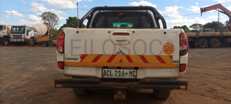 MITSUBISHI TRITON 3.2 GLS D/C - 2013