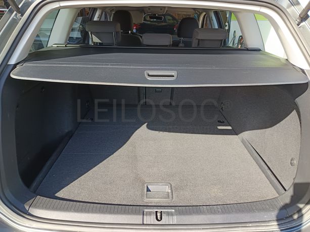 Volkswagen Golf · Ano 2020