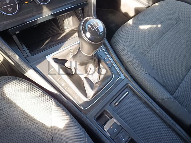 Volkswagen Golf · Ano 2020