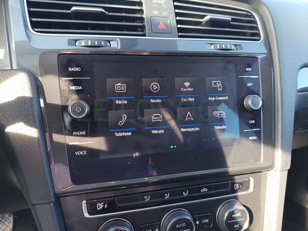 Volkswagen Golf · Ano 2020