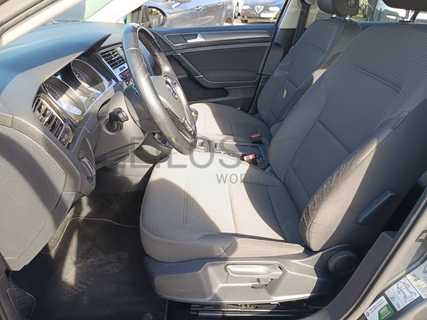 Volkswagen Golf · Ano 2020