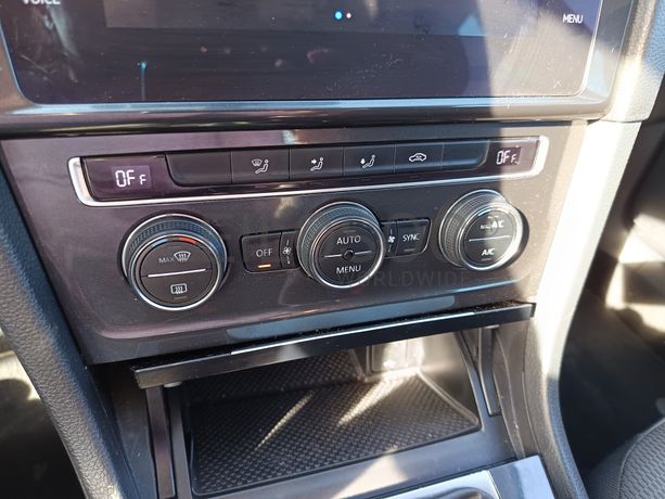 Volkswagen Golf · Ano 2020