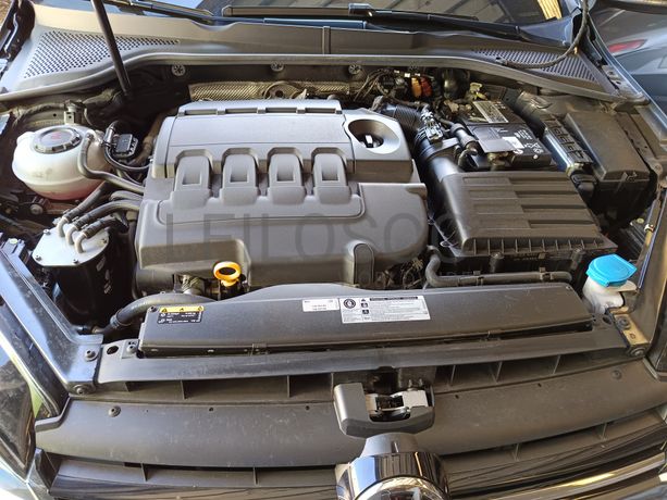 Volkswagen Golf · Ano 2020