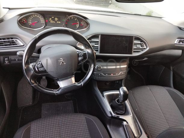 Peugeot 308 · Ano 2018