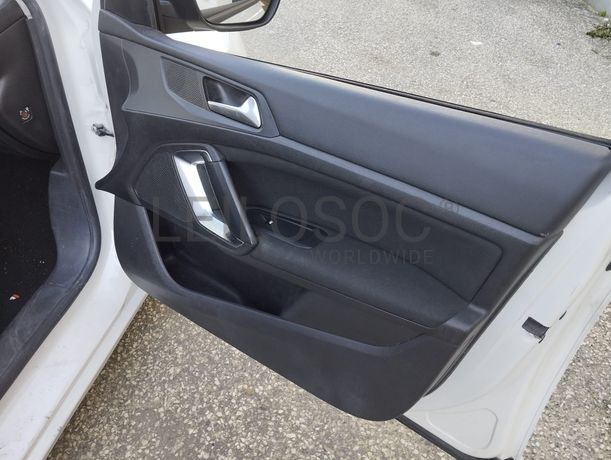 Peugeot 308 · Ano 2018