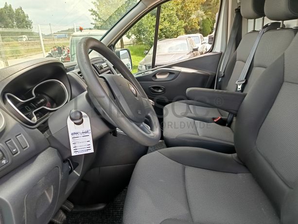 Renault Trafic · Ano 2021