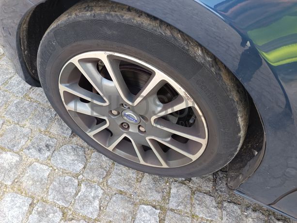 Volvo V40 · Ano 2014