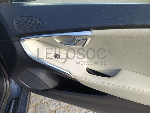 Volvo V40 · Ano 2014