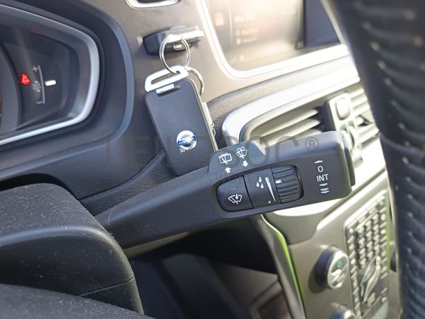 Volvo V40 · Ano 2014