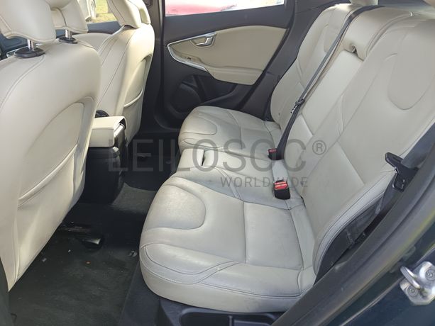 Volvo V40 · Ano 2014