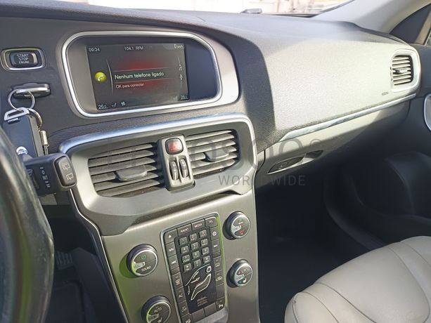 Volvo V40 · Ano 2014