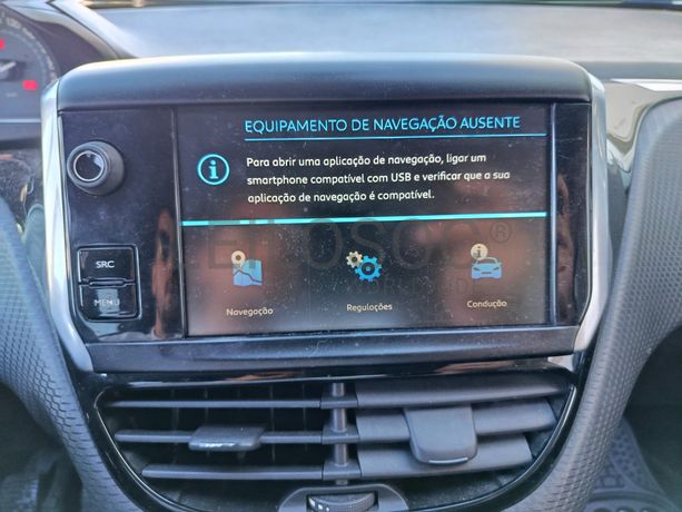 Peugeot 208 · Ano 2018