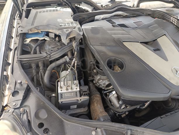 Mercedes-Benz CLS 320 · Ano 2008