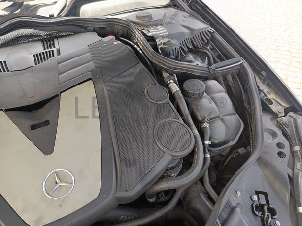 Mercedes-Benz CLS 320 · Ano 2008