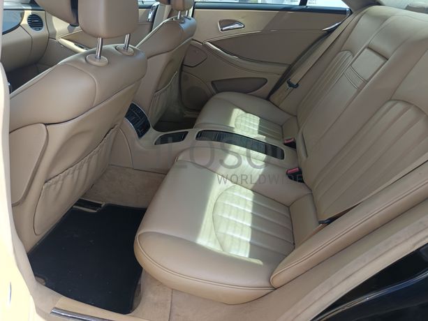 Mercedes-Benz CLS 320 · Ano 2008