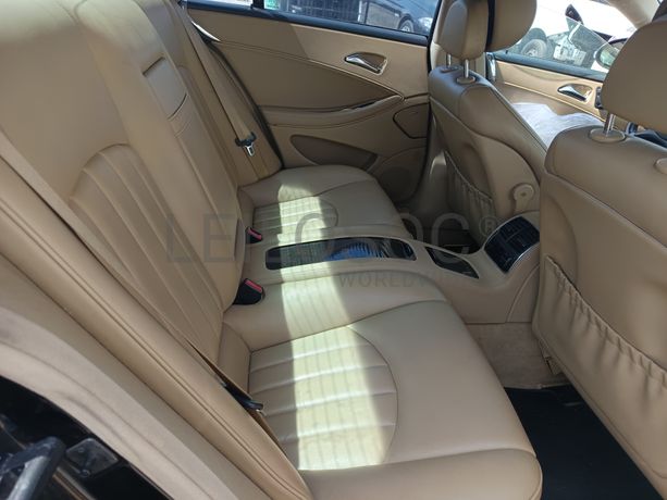 Mercedes-Benz CLS 320 · Ano 2008