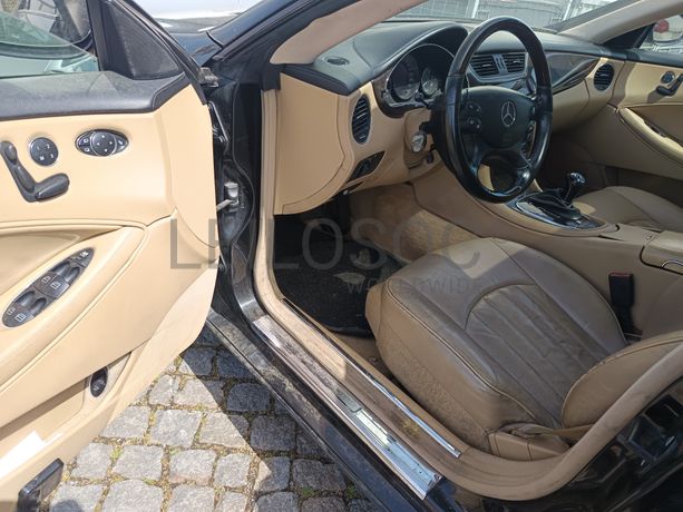 Mercedes-Benz CLS 320 · Ano 2008
