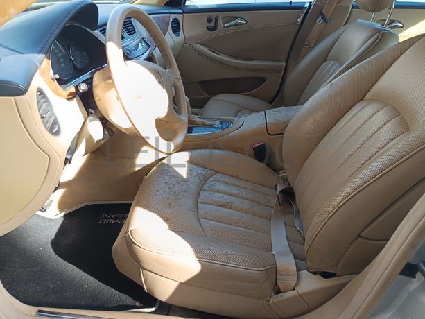 Mercedes-Benz CLS 320 · Ano 2008