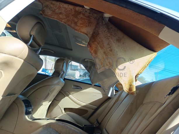 Mercedes-Benz CLS 320 · Ano 2008