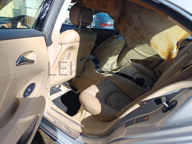 Mercedes-Benz CLS 320 · Ano 2008