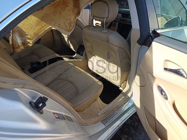 Mercedes-Benz CLS 320 · Ano 2008