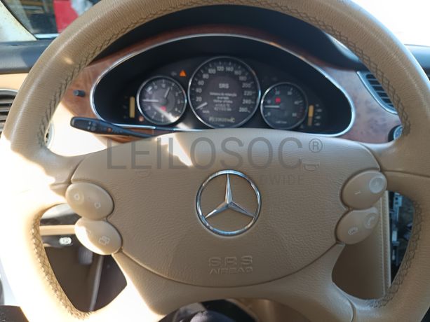 Mercedes-Benz CLS 320 · Ano 2008