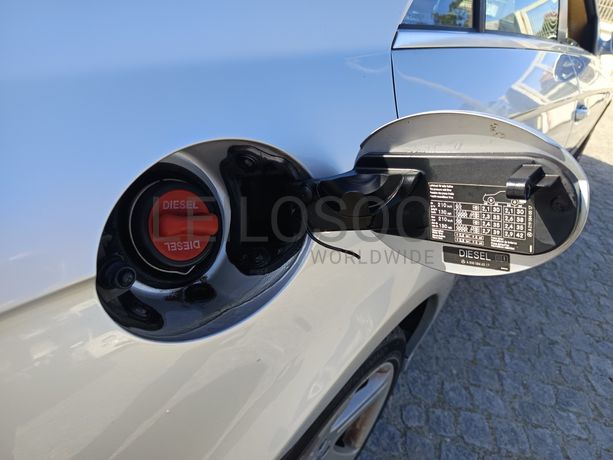 Mercedes-Benz CLS 320 · Ano 2008