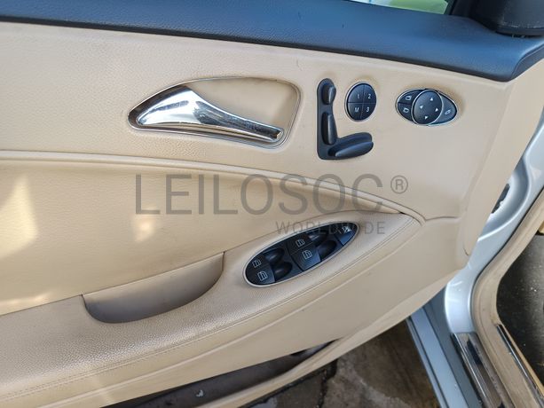 Mercedes-Benz CLS 320 · Ano 2008