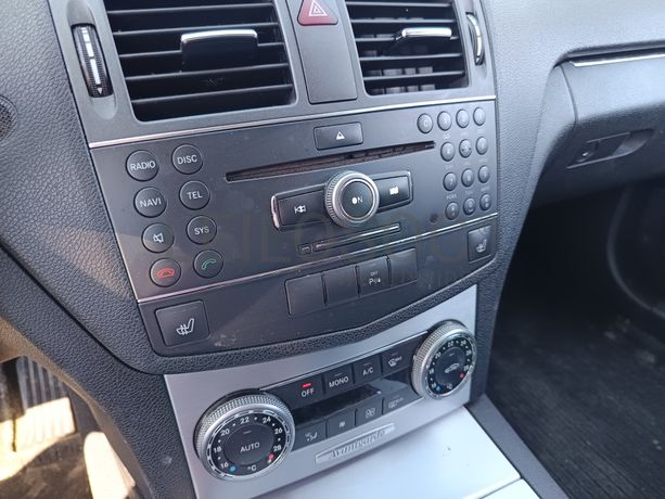 Mercedes-Benz C200 Avantgard · Ano 2010