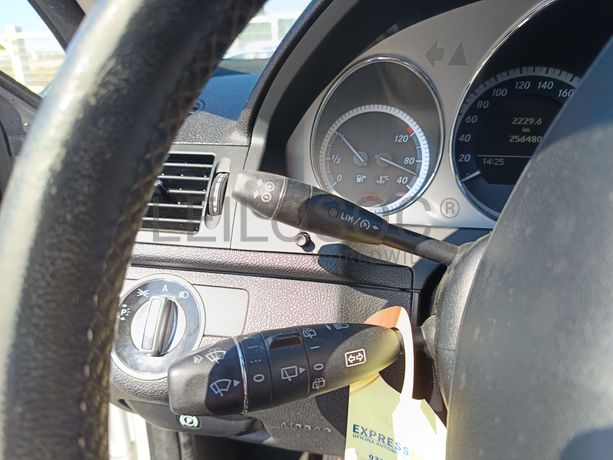 Mercedes-Benz C200 Avantgard · Ano 2010