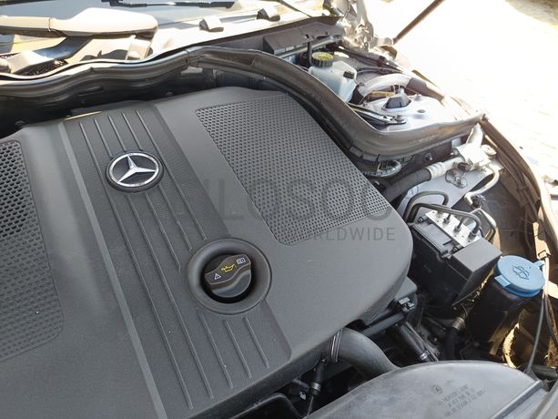 Mercedes-Benz C200 Avantgard · Ano 2010