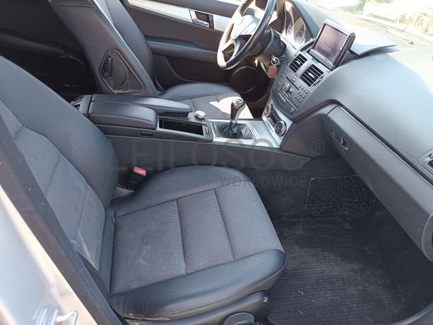 Mercedes-Benz C200 Avantgard · Ano 2010
