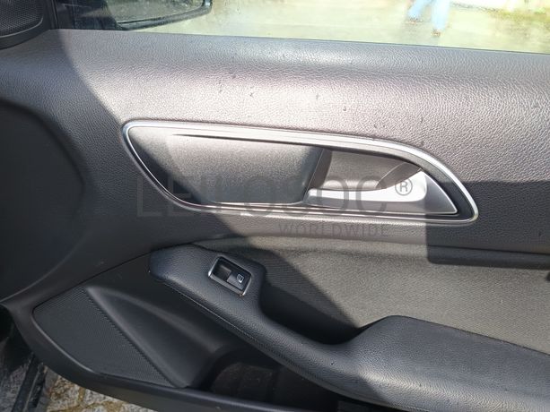 Mercedes-Benz A160 · Ano 2017