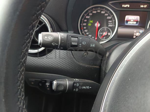 Mercedes-Benz A160 · Ano 2017