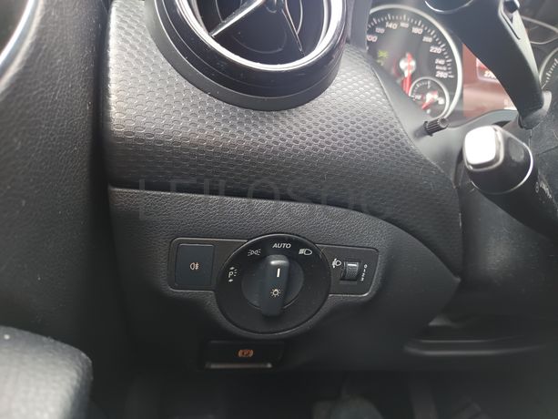Mercedes-Benz A160 · Ano 2017