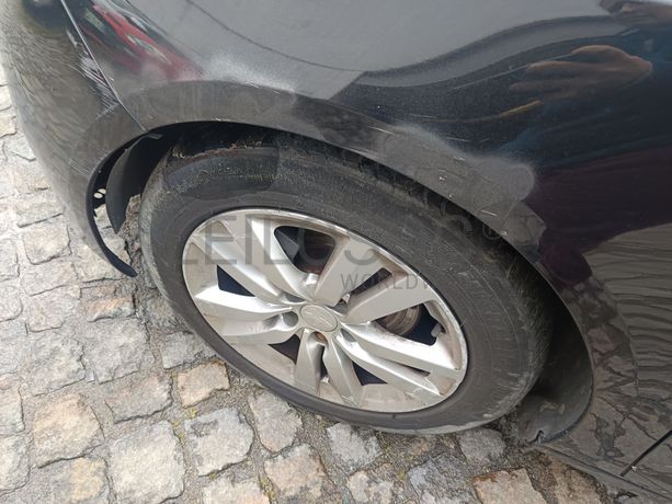 Peugeot 308 · Ano 2014