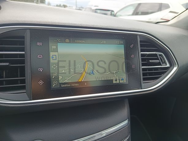 Peugeot 308 · Ano 2014