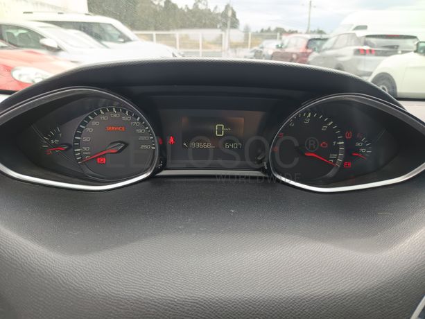 Peugeot 308 · Ano 2014