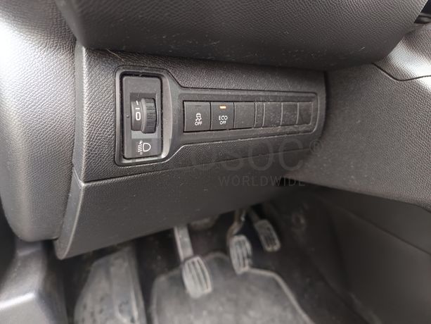 Peugeot 308 · Ano 2014