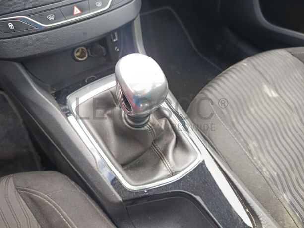 Peugeot 308 · Ano 2014