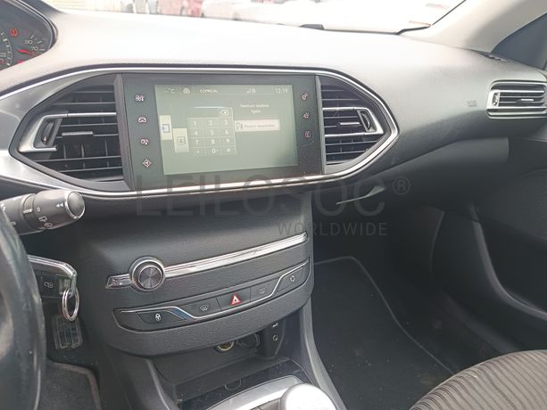Peugeot 308 · Ano 2014