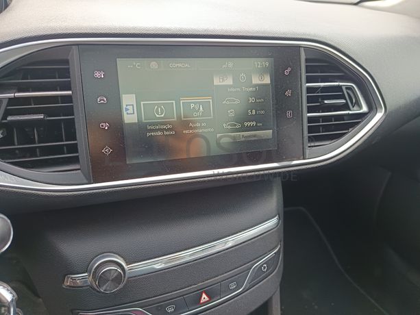 Peugeot 308 · Ano 2014